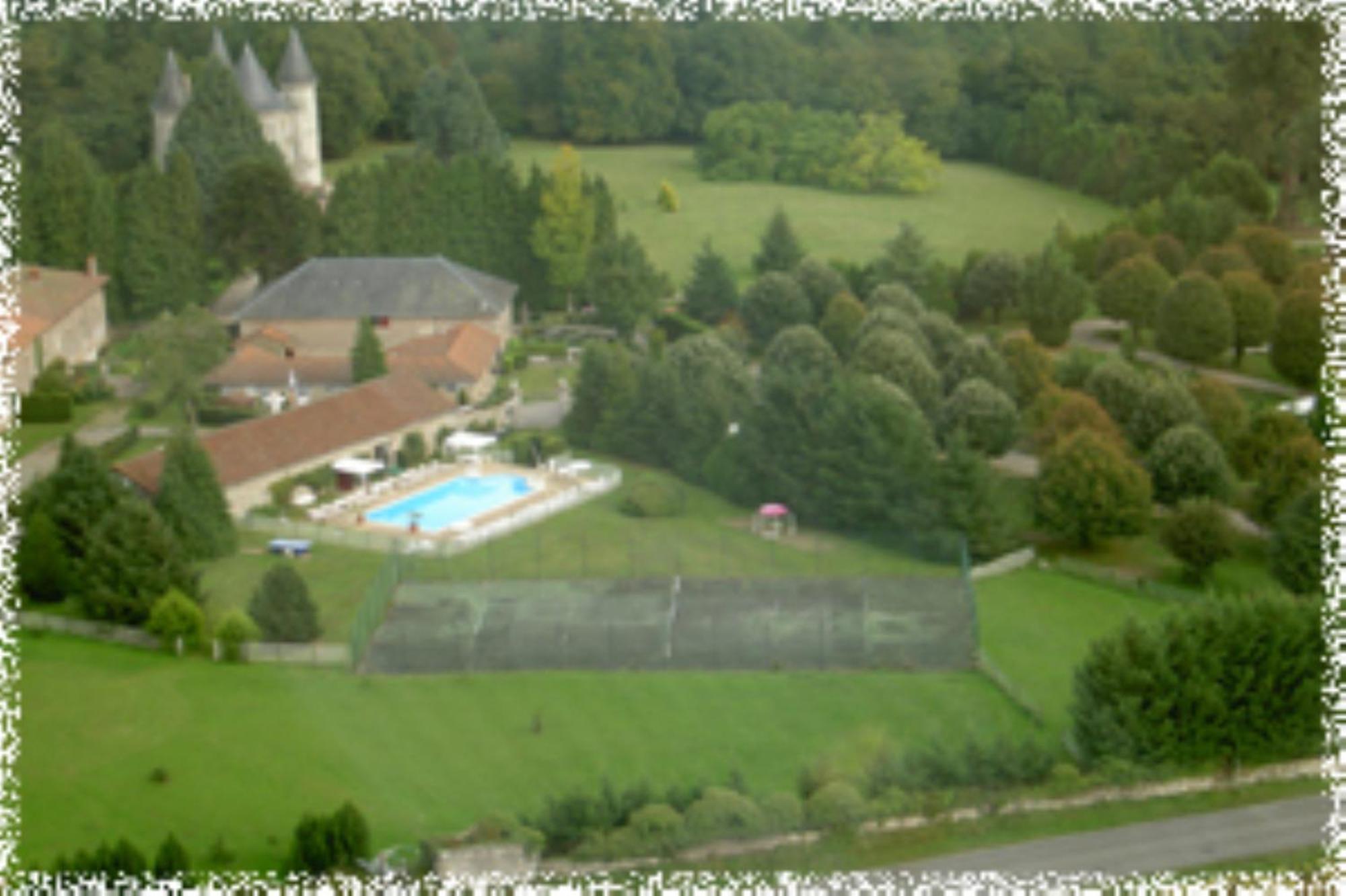 Hotellerie De Plein Air Camping Leychoisier Bonnac-la-Côte Dış mekan fotoğraf