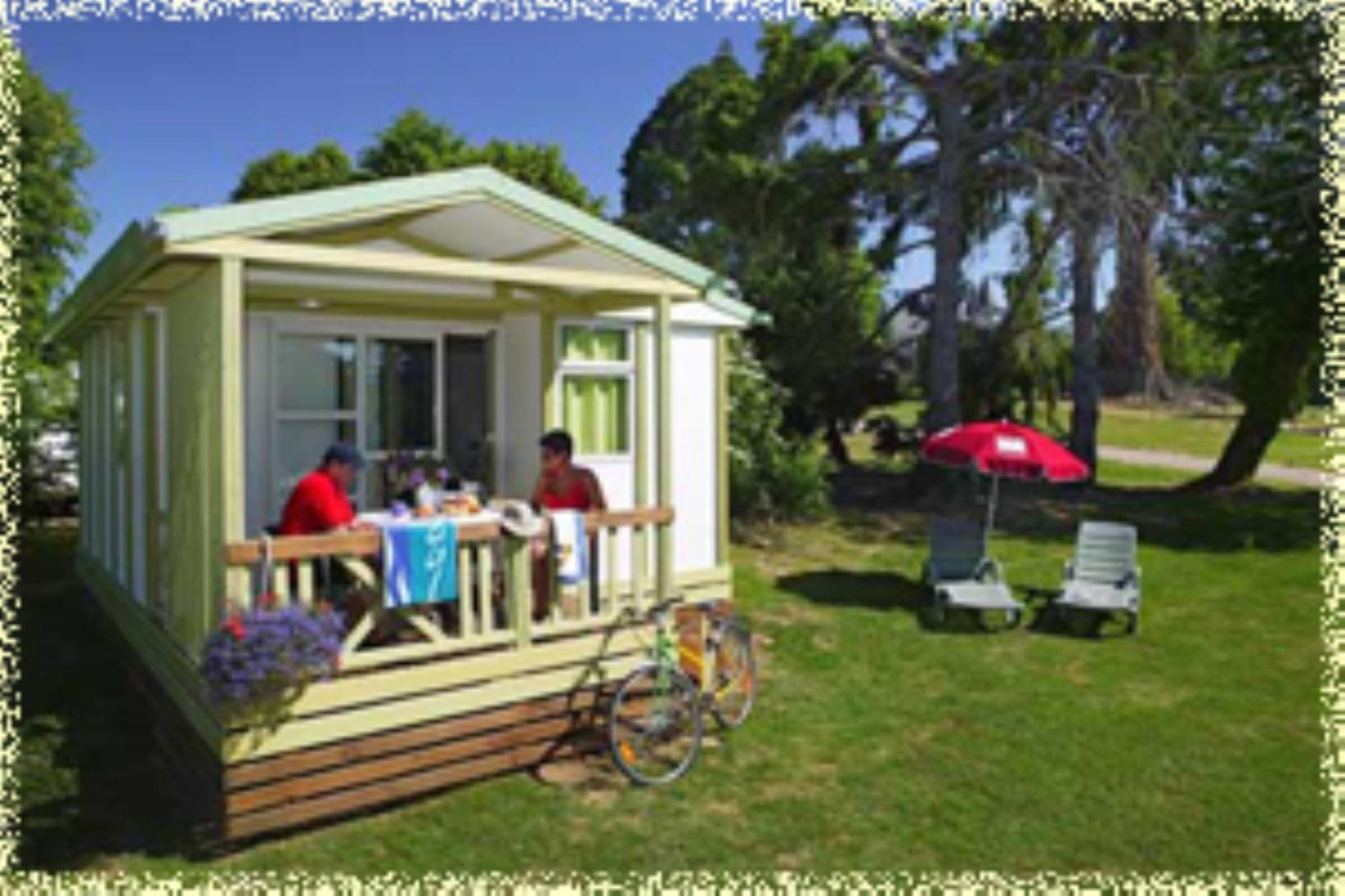 Hotellerie De Plein Air Camping Leychoisier Bonnac-la-Côte Dış mekan fotoğraf