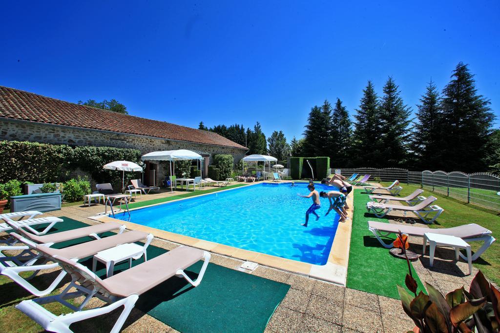 Hotellerie De Plein Air Camping Leychoisier Bonnac-la-Côte Dış mekan fotoğraf